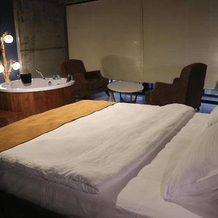 Mas Suites Karakoey Стамбул Экстерьер фото