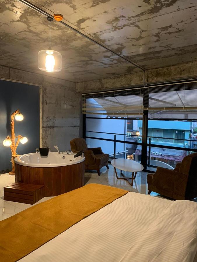 Mas Suites Karakoey Стамбул Экстерьер фото
